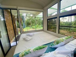 Jungle Bus, 5 min drive to PlayaLinda, 15 to Dominical, Wifi Starlink - Quepos - 3