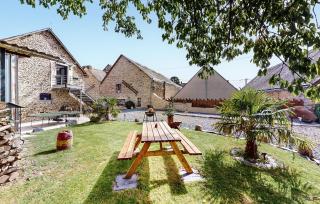 Amazing Home In Neuilly Le Vendin - Neuilly-le-Vendin - 9
