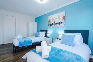 NEW Spacious House, Pool Table, Driveway - Manchester - 8