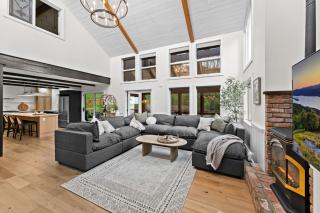 Stunning Luxury EVL Retreat - A True Private Oasis - Ellicottville - 4