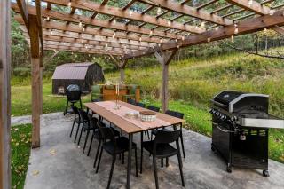 Stunning Luxury EVL Retreat - A True Private Oasis - Ellicottville - 1
