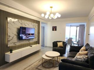 Modern 2 Bedroom in Kilimani - Nairobi - 9