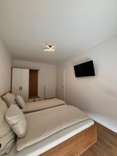 Moderne 2-Schlafzimmer Wohnung für 2-3 Personen - Optimal für Arbeit und Erholung - Markt Indersdorf - 1