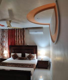 Grand Family Hotel - Lahore - 1