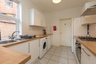 Townhouse @ Electricity Street Crewe - 2