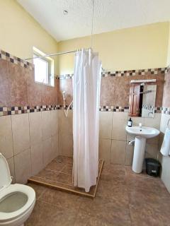 Pawenzi Ventures Serviced Apartments - Mombasa - 8