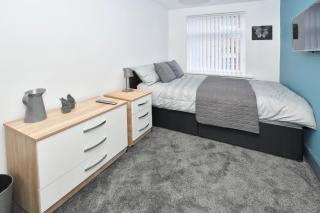 Townhouse @ Eastwood Place Stoke - 5