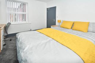 Townhouse @ Eastwood Place Stoke - Etruria - 3