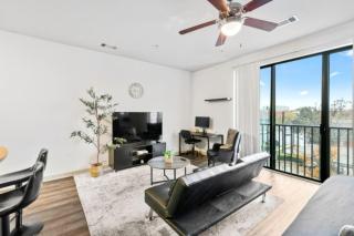Chic Urban Living, Studio with Pool Access 09 - Birmingham - 8