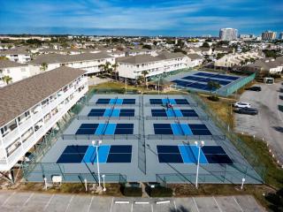 Sandpiper Cove Villa 9 3 bedroom 3 Bath Sleeps 10 - 8