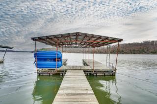 Fish and Boat on Lake of the Ozarks Waterfront Home - Climax Springs - 9