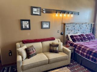 AS434 Ski-in Ski-out Penthouse Sleeps 6 - Snowshoe - 4