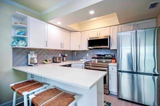 Ground Floor Sanibel Condo Seps To The Beach 5B1 - Sanibel - 1