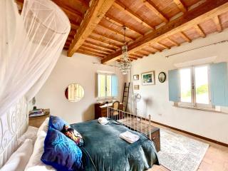 Gorgeous Private Apartment in a Local Village with Spectacular Views - 7