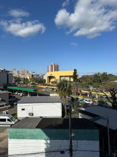 Central Frente ao parque da Medianeira - 0
