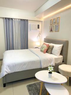 Staycation in Timog Quezon CIity near Tomas Morato and GMA 7 - Manila - 0