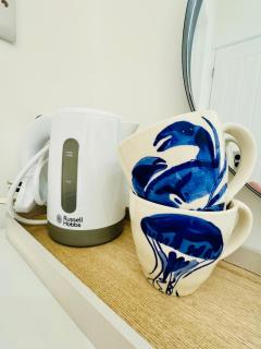 Shoreham Beach Cabana - Cozy ensuite Cabana with private entrance on beautiful Shoreham Beach - Close to Brighton City Airport and Panattoni Park - Shoreham-by-Sea - 8