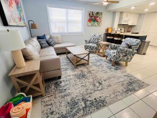 Beachside One Bedroom - St Pete Beach - 2