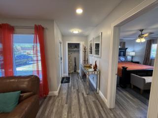 2 Fam home Sleeps 14 - Tamarac - 4