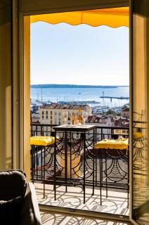 Superbe T3 - 10 min Palais - Parking - 7