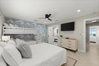 Renovated Townhouse w Stunning Views of the Ocean - New Smyrna Beach - 9