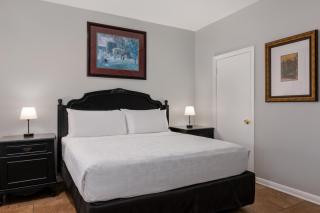 Chateau Hotel - New Orleans - 9