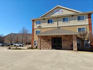Hawthorn Extended Stay by Wyndham DFW Airport North - Irving - 9