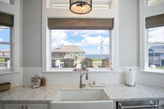 Casa Del Sol, Luxurious 4BR steps to the beach - Bolivar Peninsula - 2