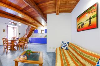 Casa dello Stemma - Città di Lipari - 3