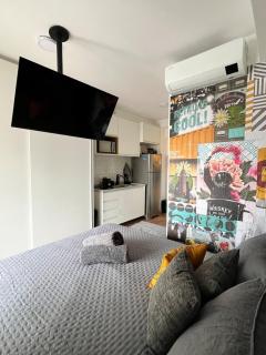 Studio confortável com varanda, próximo ao metro e a Av Paulista - com locker pago para malas - 7