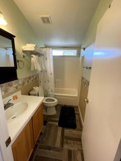 Rosie's Surf Shack - 3