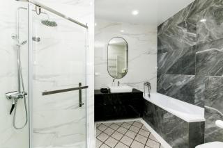 Luxury penthouse in city center - Chişinău - 1