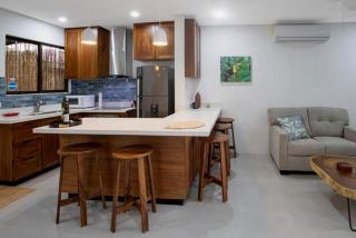 Beautifully Renovated Private Rental in the Desirable Las Palmas Community - Coco - 6