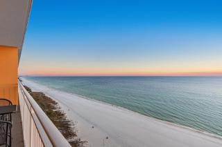 Beachfront Bliss Awaits: 2-Bed, 2-Bath Condo at Sterling Reef - Sleeps 6! - Panama City Beach - 7