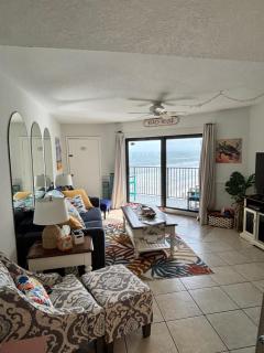 "Summer Winds" at Sunglow Resorts with Spectacular Ocean Views - Daytona Beach Shores - 1