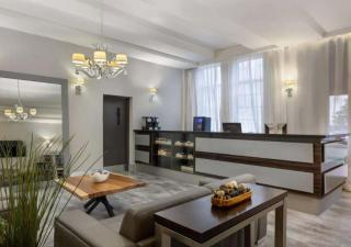 South Beach Suite in South of Fifth Neighborhood Across from Miami's Best Beach - Miami Beach - 2