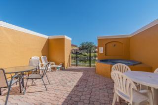 Charmosa 3Q/2.5B c/Jacuzzi * Vista Lago * - 9