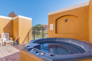 Charmosa 3Q/2.5B c/Jacuzzi * Vista Lago * - 7