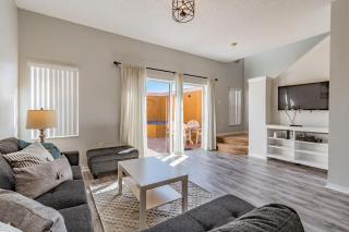 Charmosa 3Q/2.5B c/Jacuzzi * Vista Lago * - 3