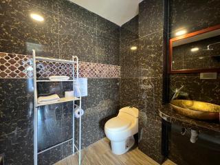 Holiday House - 3 Bedroom 3 Bathroom - Baños - 9