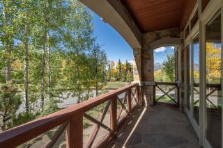 Luxury Lorian Lookout with plenty of amenities - 1