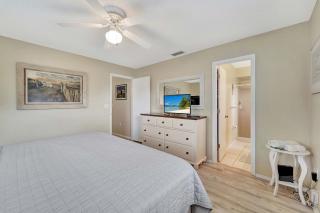 Cozy Relaxing Escape- Heated Pool Mins to Beach - Venice - 1