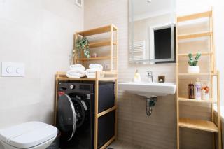 MOOS Aparthotel - Braşov - 7