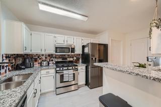 Beautifully Designed Home in Round Rock - Round Rock - 4