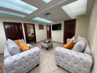 IX-Departamento con terraza en el centro de la ciudad para 12 personas - Cuenca - 1