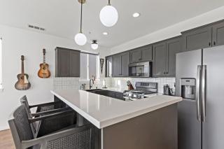 Pine at Evergreen - Boutique Hotel - Redding - 5