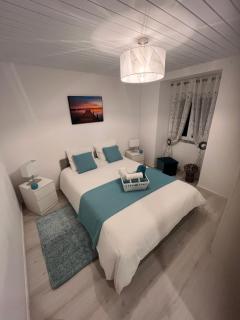 Rare - House with private garage - Historic city center Peniche - beach 500 m - Max 6 people - Peniche - 8