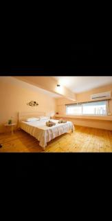 A F small maisonette - Drama - 0