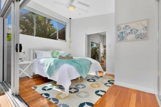 Cutts Cottage - Modern retreat with private pool - Woody Point - 3