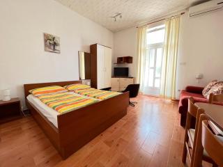Apartments Jure - Makarska - 6